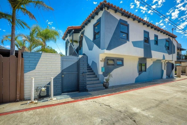 939 Olive Street - Photo 1