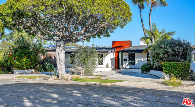 1812 Navy Street - Photo 1