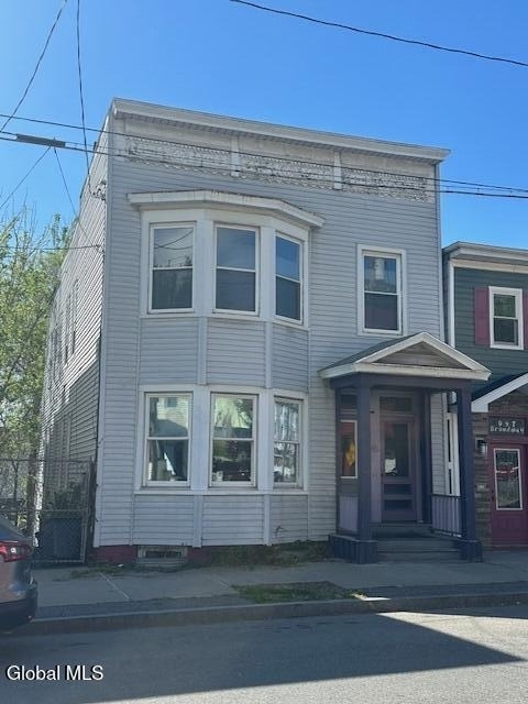 945 Broadway - Photo 1
