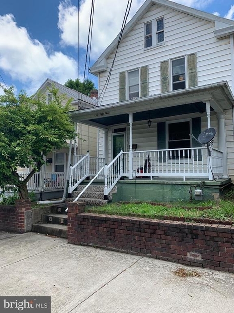 653 Faulkner Avenue - Photo 1