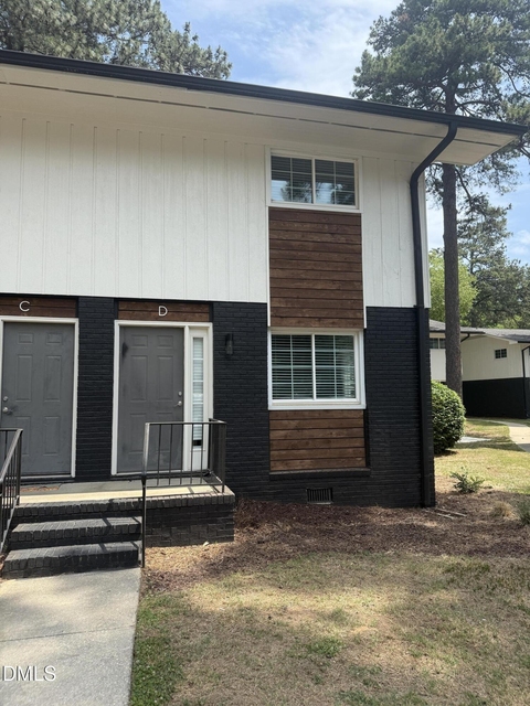 2616 Noble Road - Photo 1