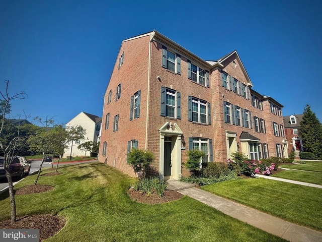 9407 Aston Village - Photo 1