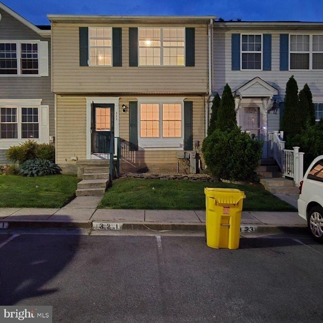 323 Lindera Court - Photo 1
