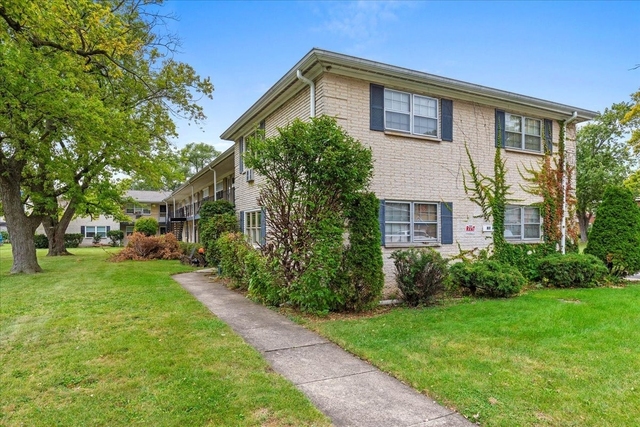 1725 Howard Avenue W - Photo 1