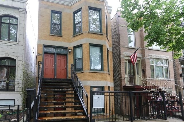 1935 N Wood Street - Photo 1