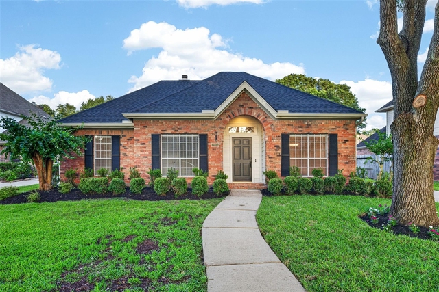 2015 Rosalyn Court - Photo 1