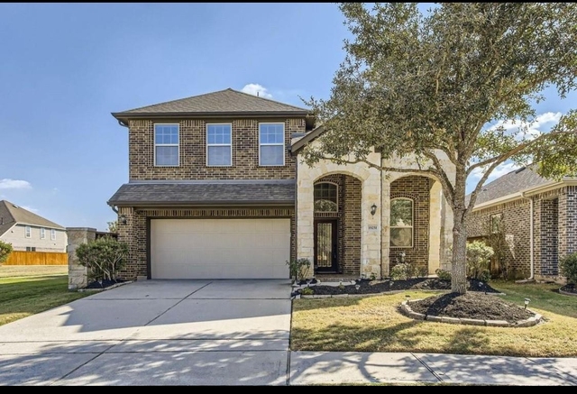 19251 N Cottonwood Green Lane - Photo 1