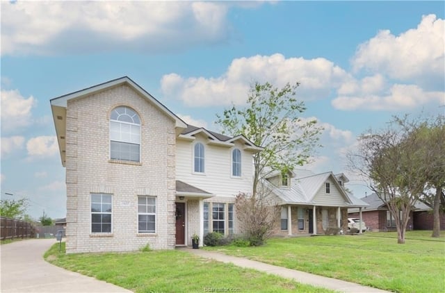 2427 Pintail Loop - Photo 1