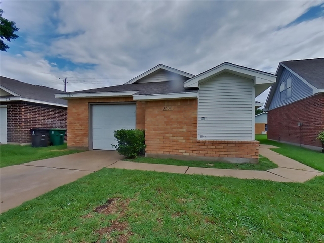 3234 Kelling Street - Photo 1