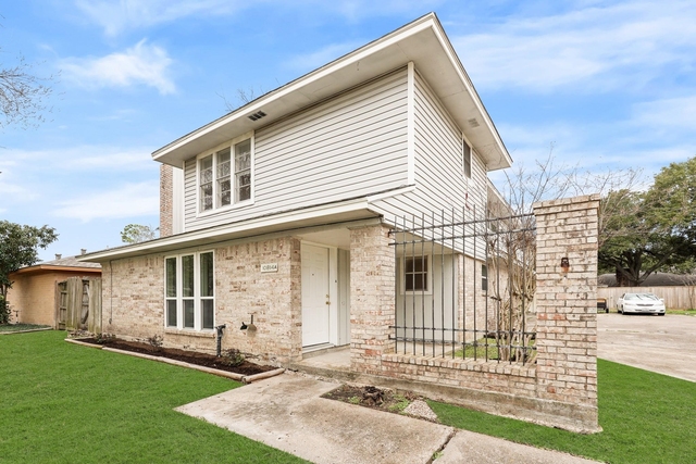 10814 Sugar Hill Drive - Photo 1