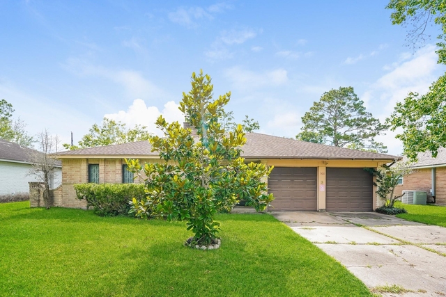 500 Stoneledge Drive - Photo 1