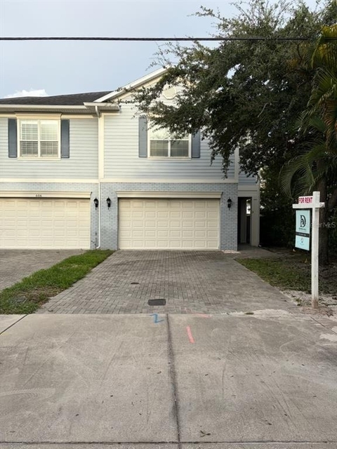 606 S Lincoln Avenue - Photo 1