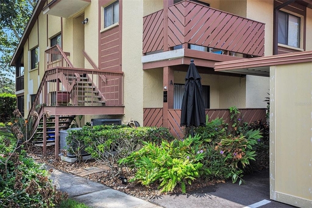 600 Summerhill Court - Photo 1