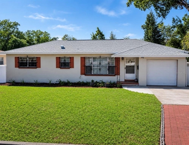 2102 Montana Street - Photo 1
