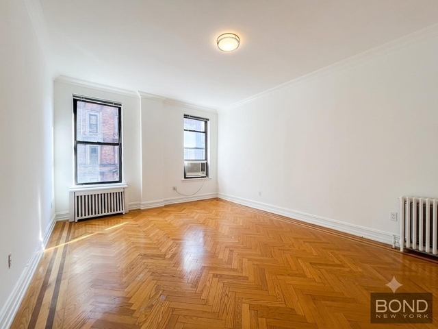 200 Riverside Drive - Photo 1