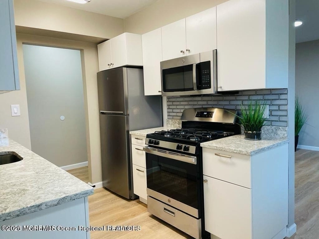 68 Stonehurst Boulevard - Photo 1