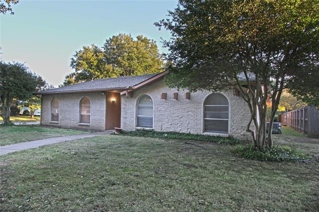 1000 Windy Meadow Drive - Photo 1