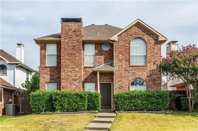 807 Burr Oak Drive - Photo 1