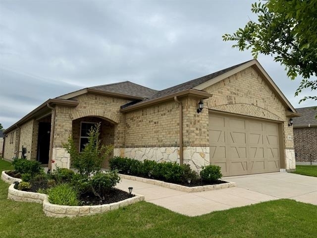 200 Sleepy Willow Lane - Photo 1