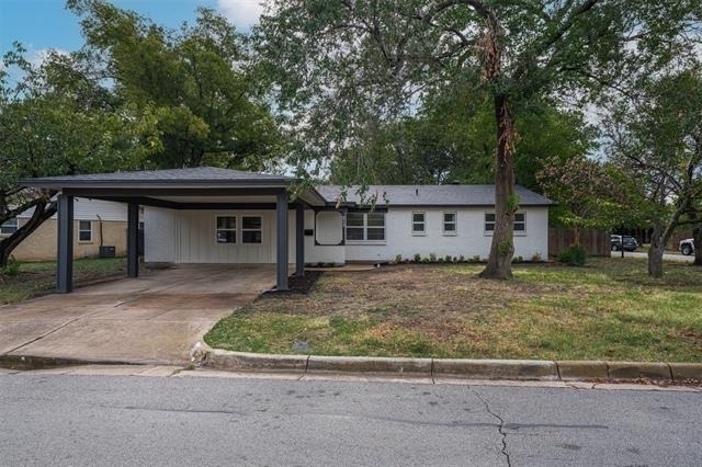 217 Palomino Drive - Photo 1
