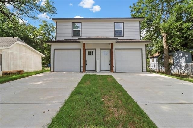 312 E Shepherd Street - Photo 1