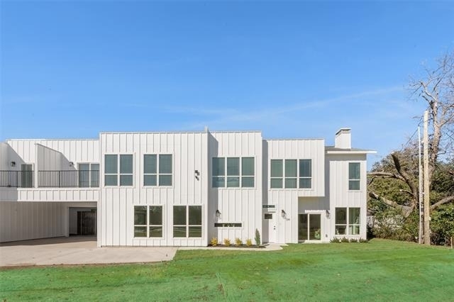 314 S Glasgow Drive - Photo 1