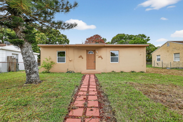 405 N 22nd Street - Photo 1