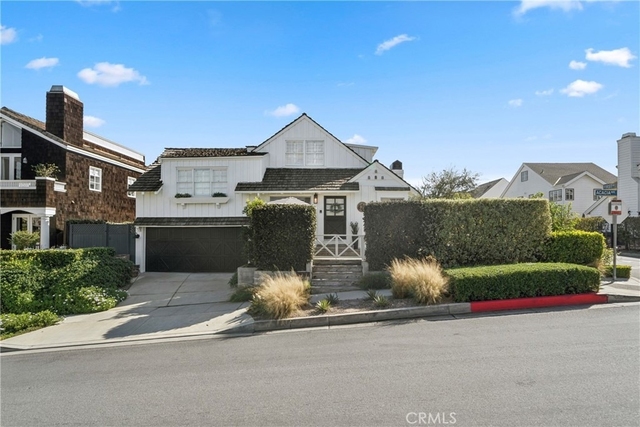 420 Acacia - Photo 1