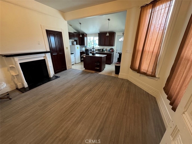 614 E 23rd - Photo 1