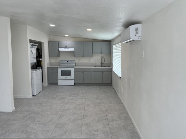 2542 Sea View Drive - Photo 1
