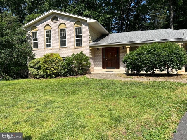 8523 Tysons Court - Photo 1