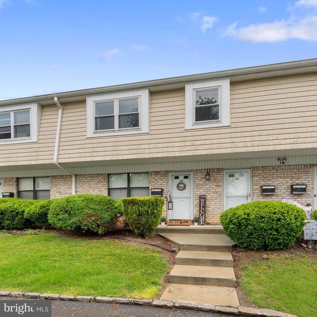 1809 Silver Court - Photo 1