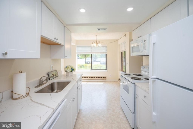 15310 Beaverbrook Court - Photo 1