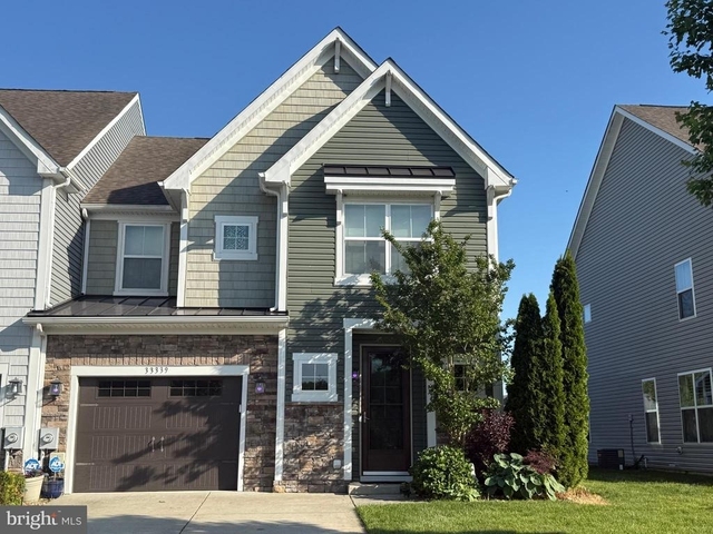 33339 Lone Cedar Landing - Photo 1