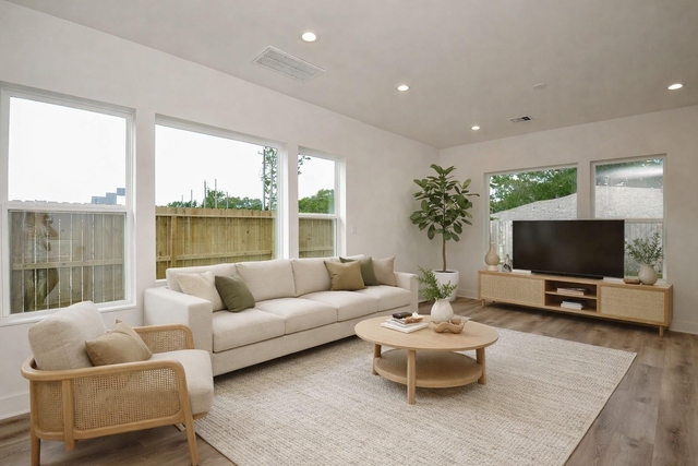 7703 Inwood Grove Lane - Photo 1