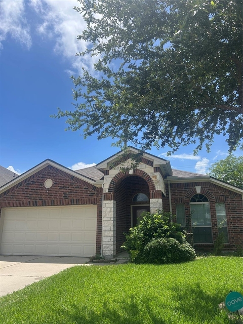 8407 N Broadleaf Avenue N - Photo 1