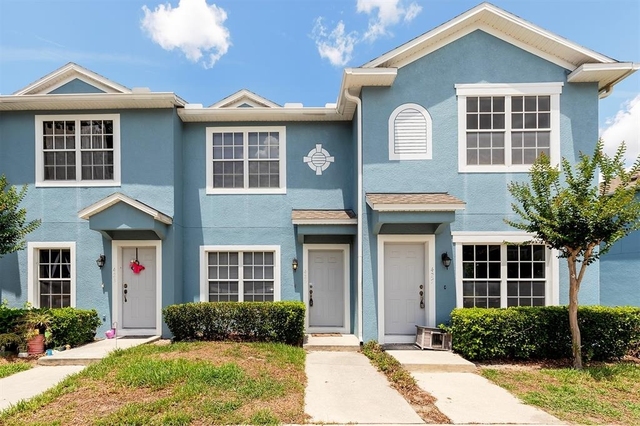 425 Wilton Circle - Photo 1