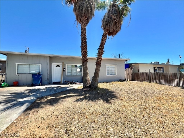 508 Harvard Street - Photo 1