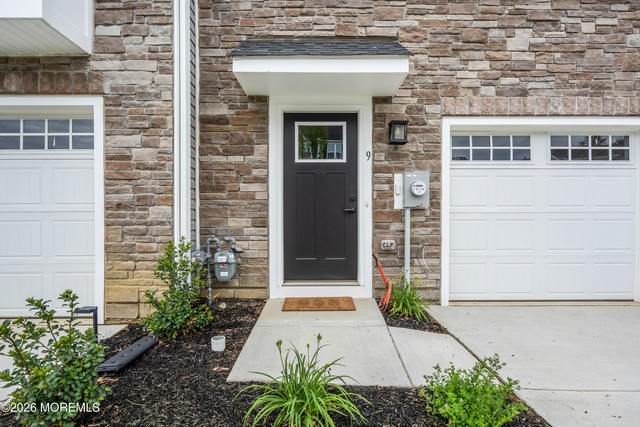 9 Foxwood Drive - Photo 1