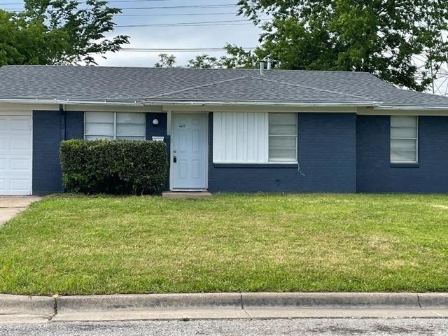 4425 Jane Anne Street - Photo 1