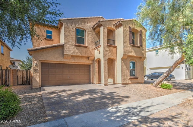3114 E Franklin Avenue - Photo 1