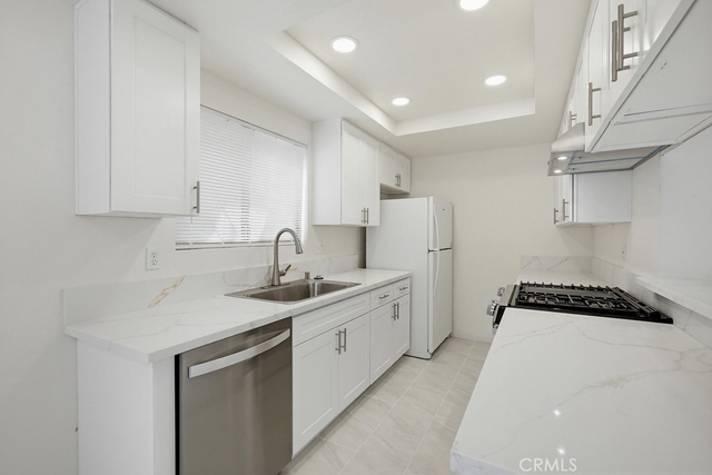 4881 Vista Dr - Photo 1