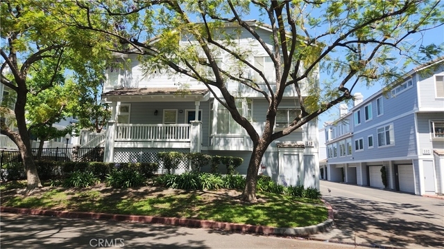 580 N Pageant - Photo 1