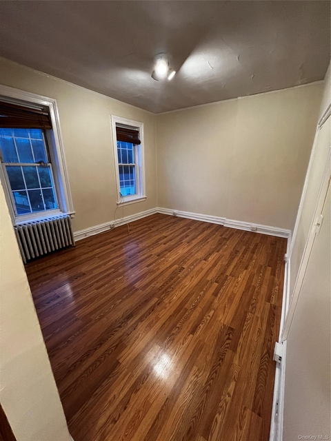 5 W Market Street - Photo 1