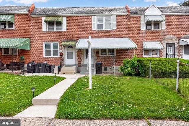 125 W 21st Street - Photo 1