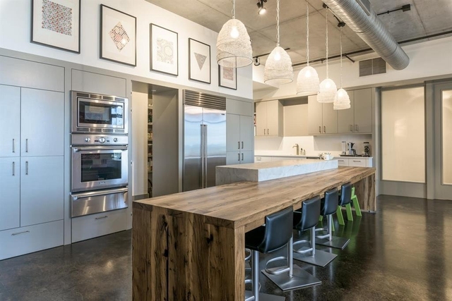 800 W 5th St - Photo 1