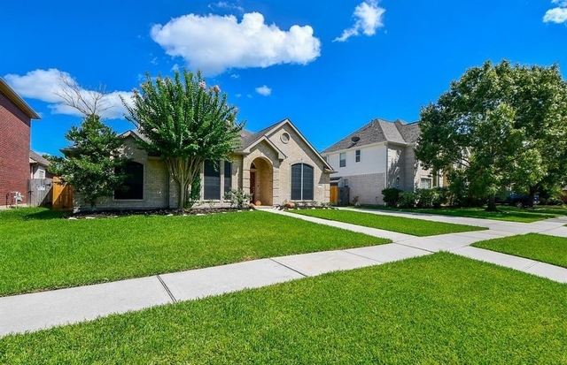 10018 Park Meadow Drive - Photo 1