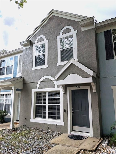 902 Vineland Place - Photo 1