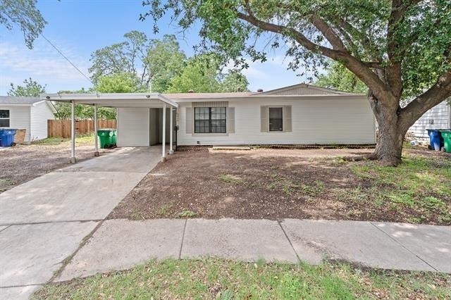 5860 Tracyne Drive - Photo 1