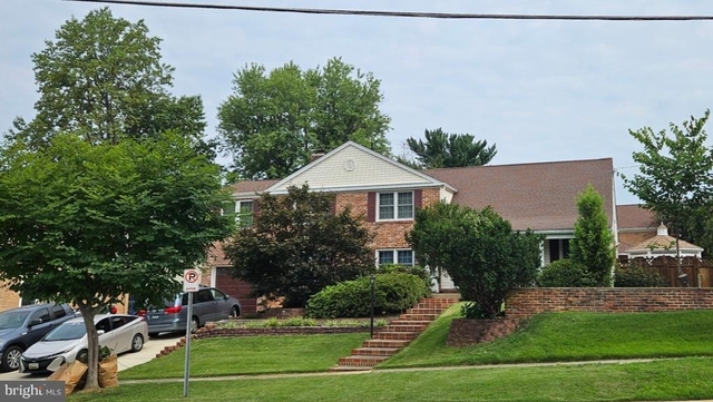 8001 Postoak Road - Photo 1